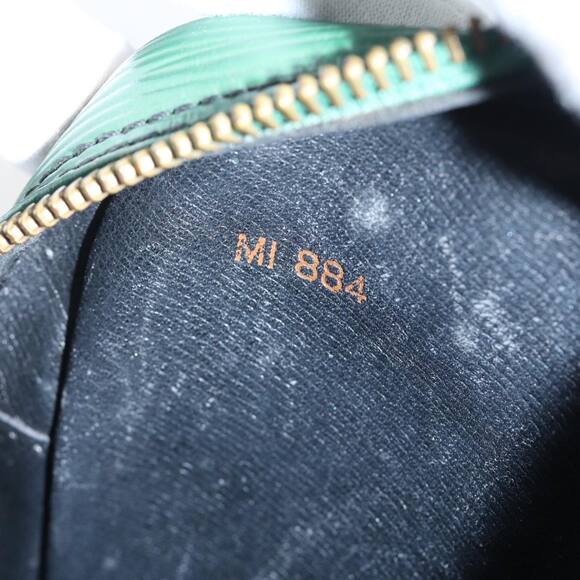 LOUIS VUITTON Epi Danube Shoulder Bag Green M45634 - Picture 12 of 16